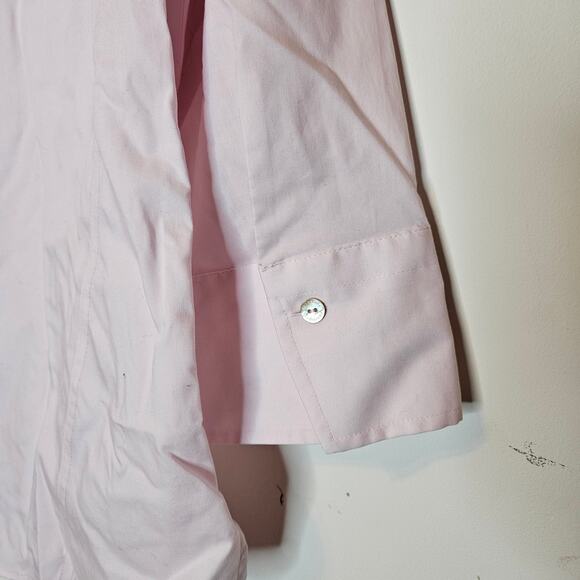 Foxcroft Pink Non Iron Strech lightweight button front shirt blouse sz Medium - Picture 4 of 5